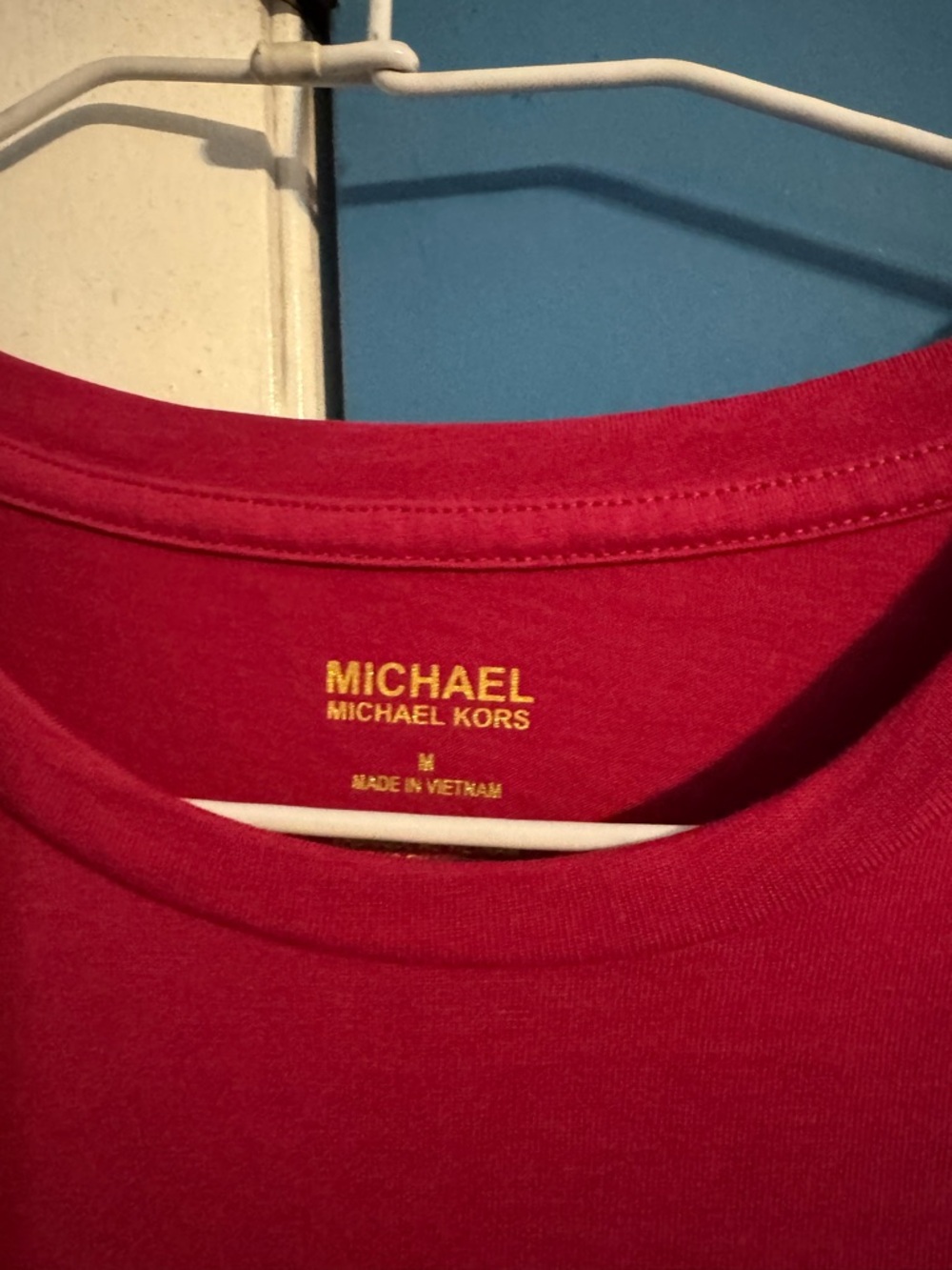 Michael Kors Fuchsia Tee with Yellow Sunglasses Graphic - Picture 4 of 4